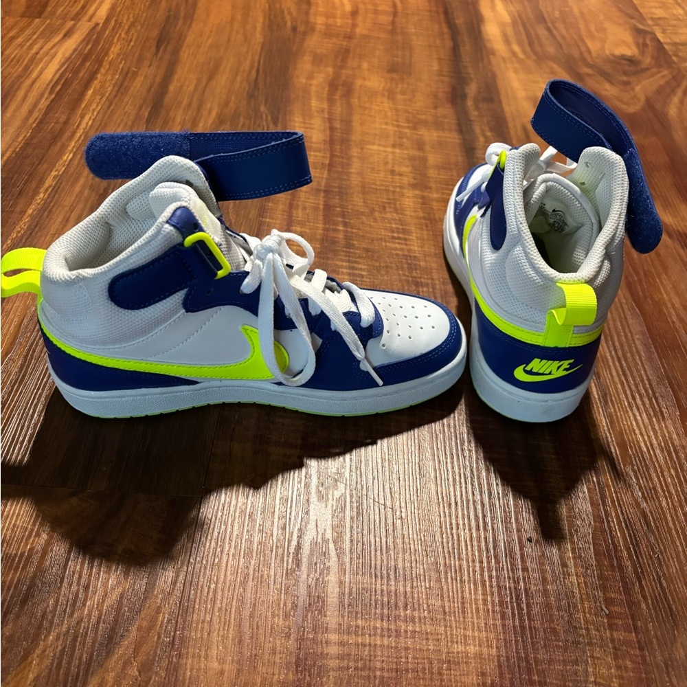Nike Kids White and Blue Sneakers with Neon Accents